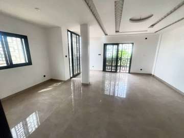 APPARTEMENT F4 AUX ALMADIES-RECASEMENT