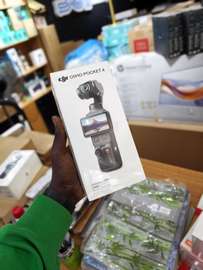 DJI Osmo Pocket 4 Standard Combo