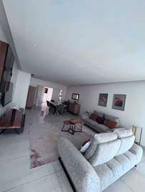 Appartement spacieux lumineux avec grand séjour ouvert