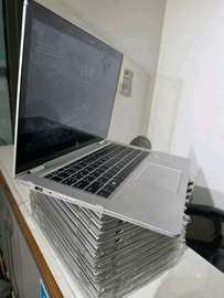 HP elitebook 1030 G2