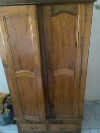 Armoire bois massif 2 portes 2 tiroirs naturel