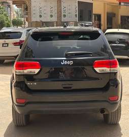 JEEP grand CHEROKEE Année :2016