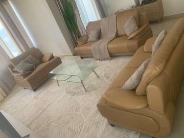 Salon 7 place disponible sur commande