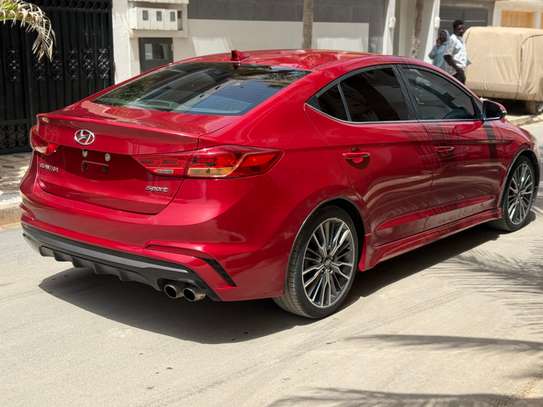 Elantra 2018 image 6