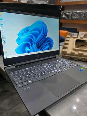 Gamer HP victus image 4