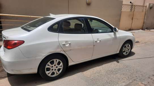 Vends Hyundai Elantra 2010 image 4
