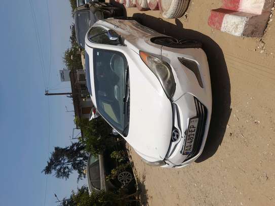 Hyundai elantra image 4