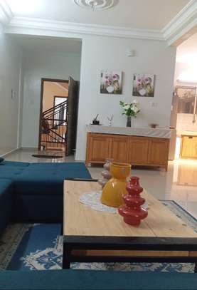 Appartement F4 Meublé sur Diamniadio (SD City) image 2