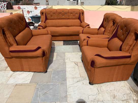 Je bassarde se joli salon 7 place vip image 2
