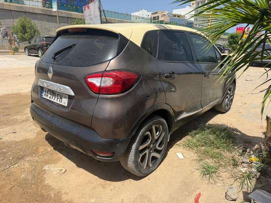 Renault Capture Année: 2015 image 8