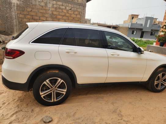 Mercedes benz GLC300 image 2