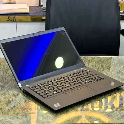 Lenovo T14 image 2