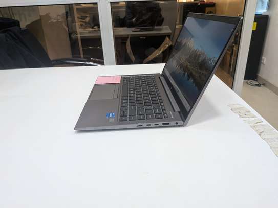 HP Z Book Fire Fly i5 ) 11e ) 16g de ram ) 512 image 4