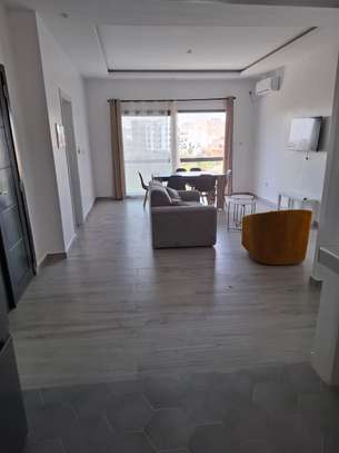 chambre-salon meublé à la cité Apix image 4
