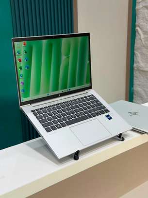 Hp elitebook 840 G9 12 eme génération image 4