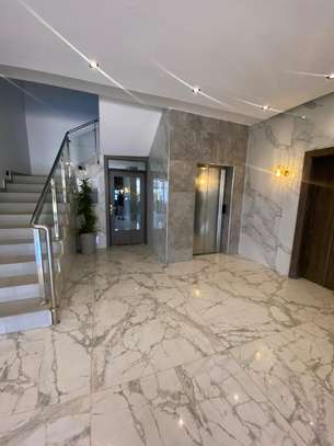 Très Bel appartement de type F4 à louer image 5