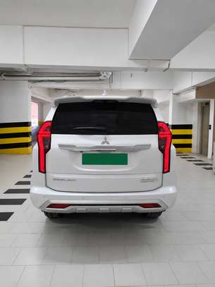 Mitsubishi Montero Sport GLS 2024 Diesel image 15