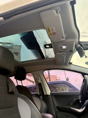 PEUGEOT 2008 année 2017 image 8