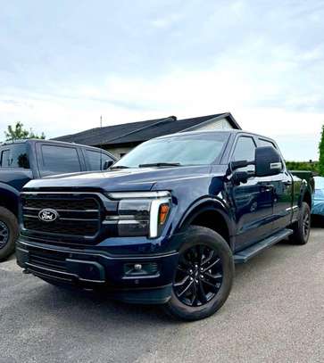 FORD F 150 LARIAT ÉDITION 2025 image 6