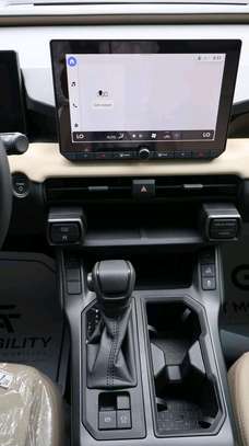 Toyota RAV4 2026 image 5