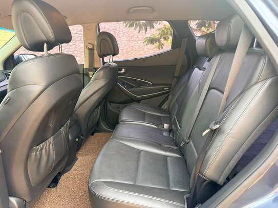 HYUNDAI  SANTAFE Année : 2016-2017 image 9