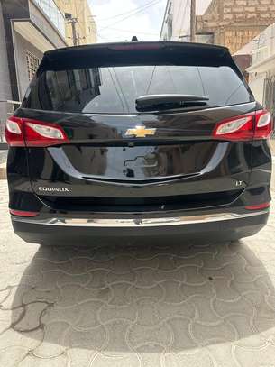 Chevrolet Equinox LT image 9