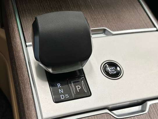 Land Rover Ranger 2024 image 5