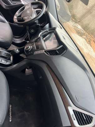 Je vend ma Hyundai santafe 2017 automatic essence image 11
