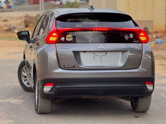 Mitsubishi Eclipse Cross image 10
