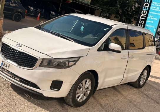 KIA SEDONA image 5