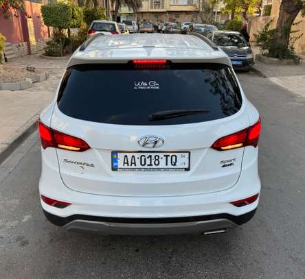 Hyundai image 2