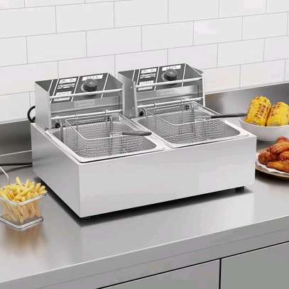 Friteuse électrique 12l 2 comportement image 3
