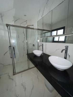 Appartement à vendre au point E image 5