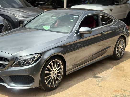 Mercedes Benz class C image 8