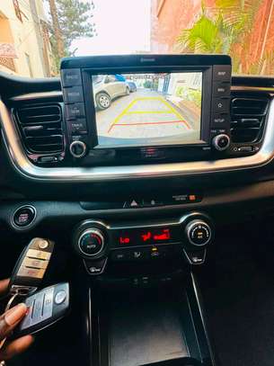 Kia stonic Année 2019 image 15