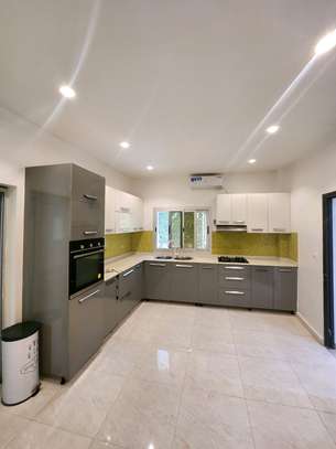 Villa R+1à Louer image 3