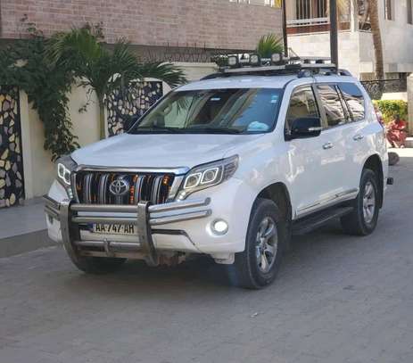 Toyota Prado Land Cruiser 7 places 2014 image 6