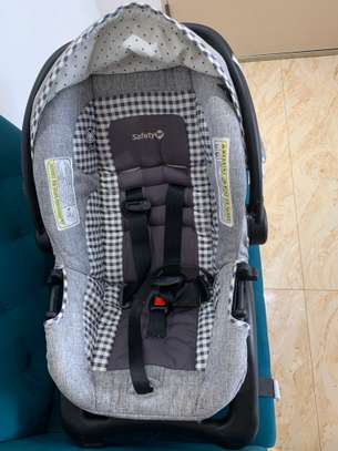 Siège auto bébé avec socle image 3