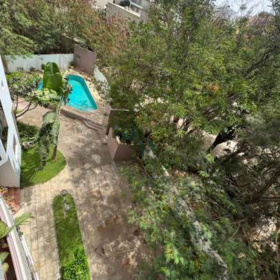 APPARTEMENT F2 À VENDRE AU POINT E image 3