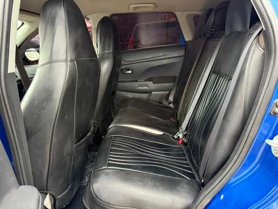 Mitsubishi outlander image 7