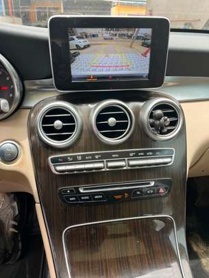 MERCEDES GLC 300 image 8
