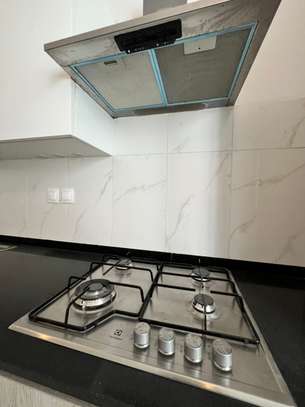 Appartement F4  à louer au Point  E image 10