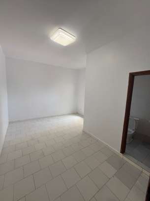 Grand appartement F4 à Ouakam mon prix image 5