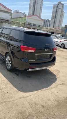 Kia carnaval 7places automatique diesel image 6
