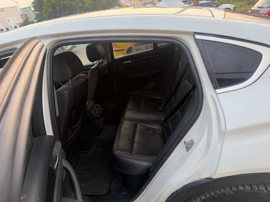 BMW X4 2016 image 8