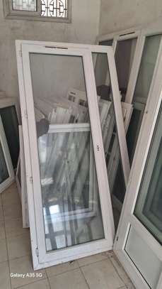 Porte pvc antibruit double vitrage image 4