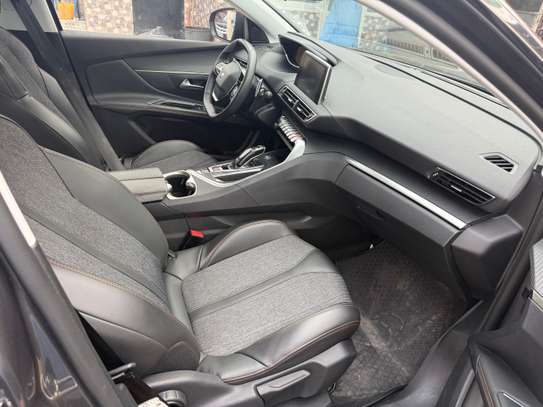Peugeot 5008 année 2019 image 5