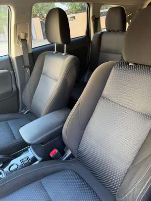 MITSUBISHI OUTLANDER 2018 image 13