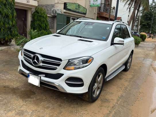Mercedes GLE 350 4Matic 2017 SUV blanc puissant image 7