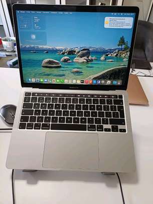 MacBook pro année 2020 core i7 image 3